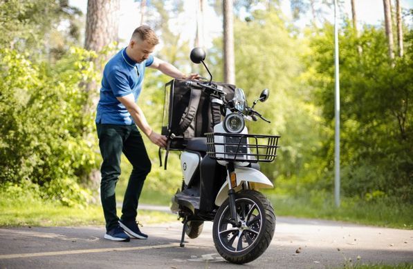Электроскутер Maxxter COURIER (black) - COURIER (black) 1512775 фото