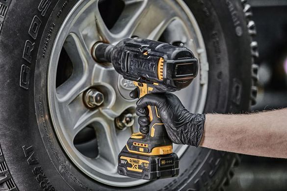 Гайкокрут ударный аккумуляторный бесщеточный DeWALT DCF900P2G 1513082 фото