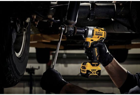 Гайкокрут ударный акумуляторний безщітковий DeWALT DCF901P2 1513086 фото