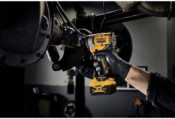 Гайкокрут ударный акумуляторний безщітковий DeWALT DCF901P2 1513086 фото