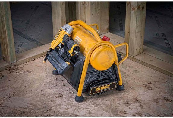 Компрессор воздушный безмасляный DeWALT DPC6MRC 1512954 фото
