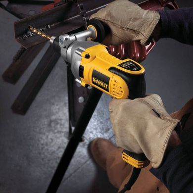 Дрель сетевая ударная DeWALT DWD524KS 1513194 фото
