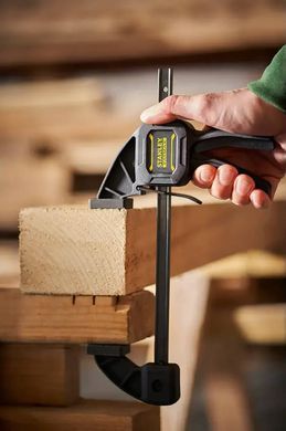 Струбцина FatMax L триггерная з максимальним зусиллям стиснення 135 кг STANLEY FMHT0-83234 1516092 фото