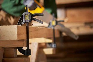 Струбцина FatMax L триггерная с максимальным усилием сжатия 135 кг. STANLEY FMHT0-83234 1516092 фото